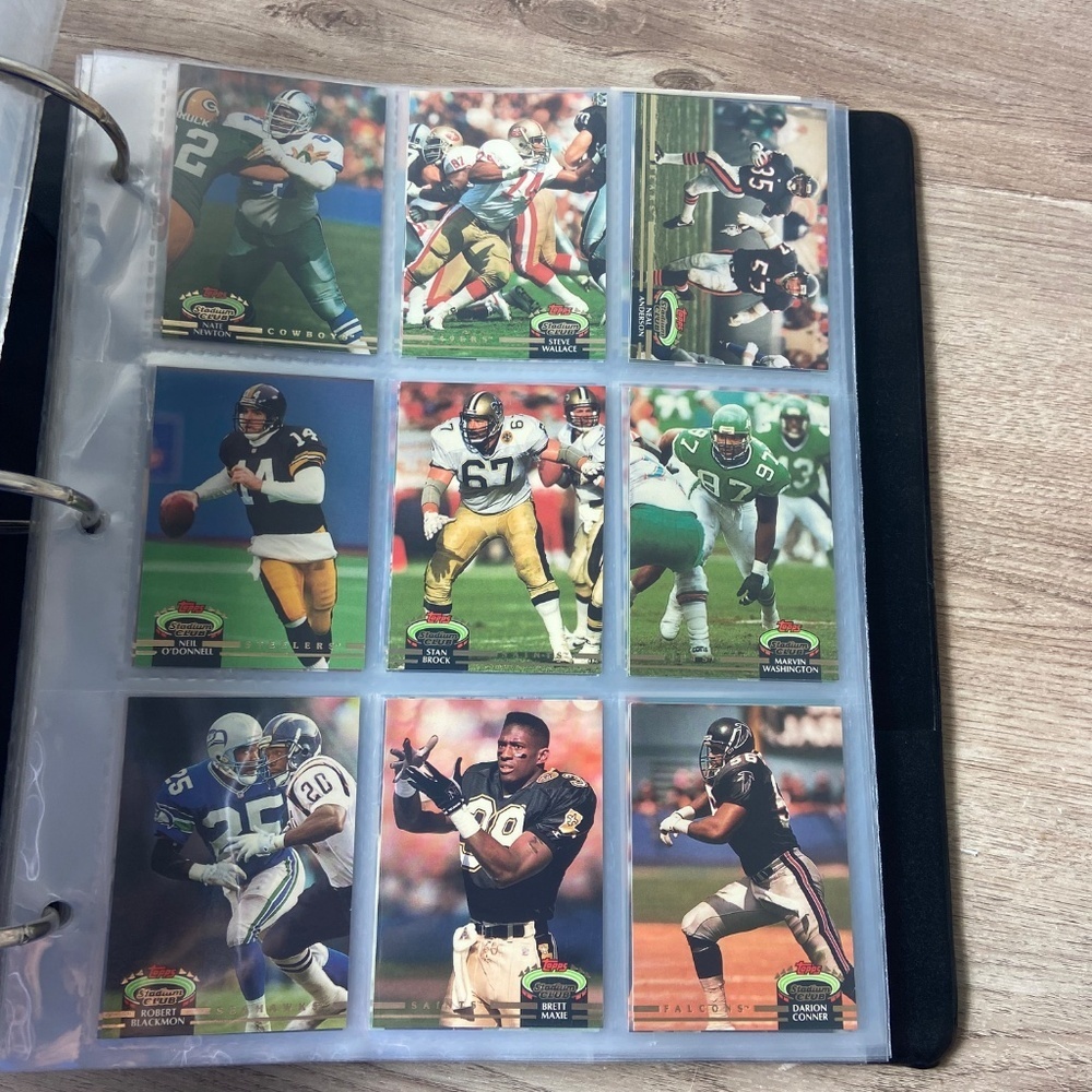 Football Cards - Picture 12 of 15